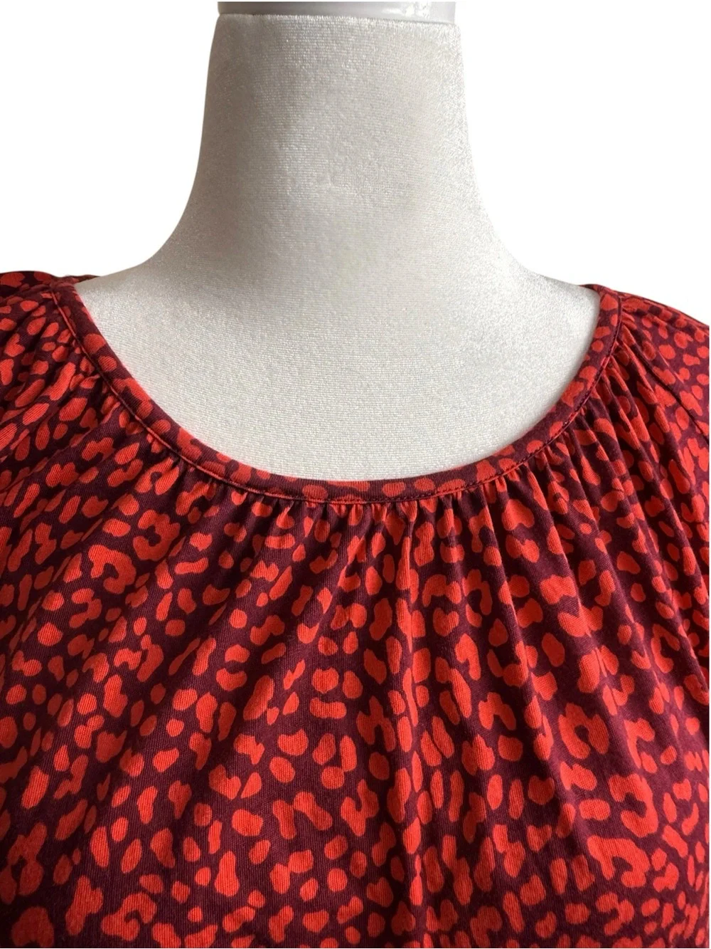Michael Kors Red Printed Scoop Neck Blouse size medium